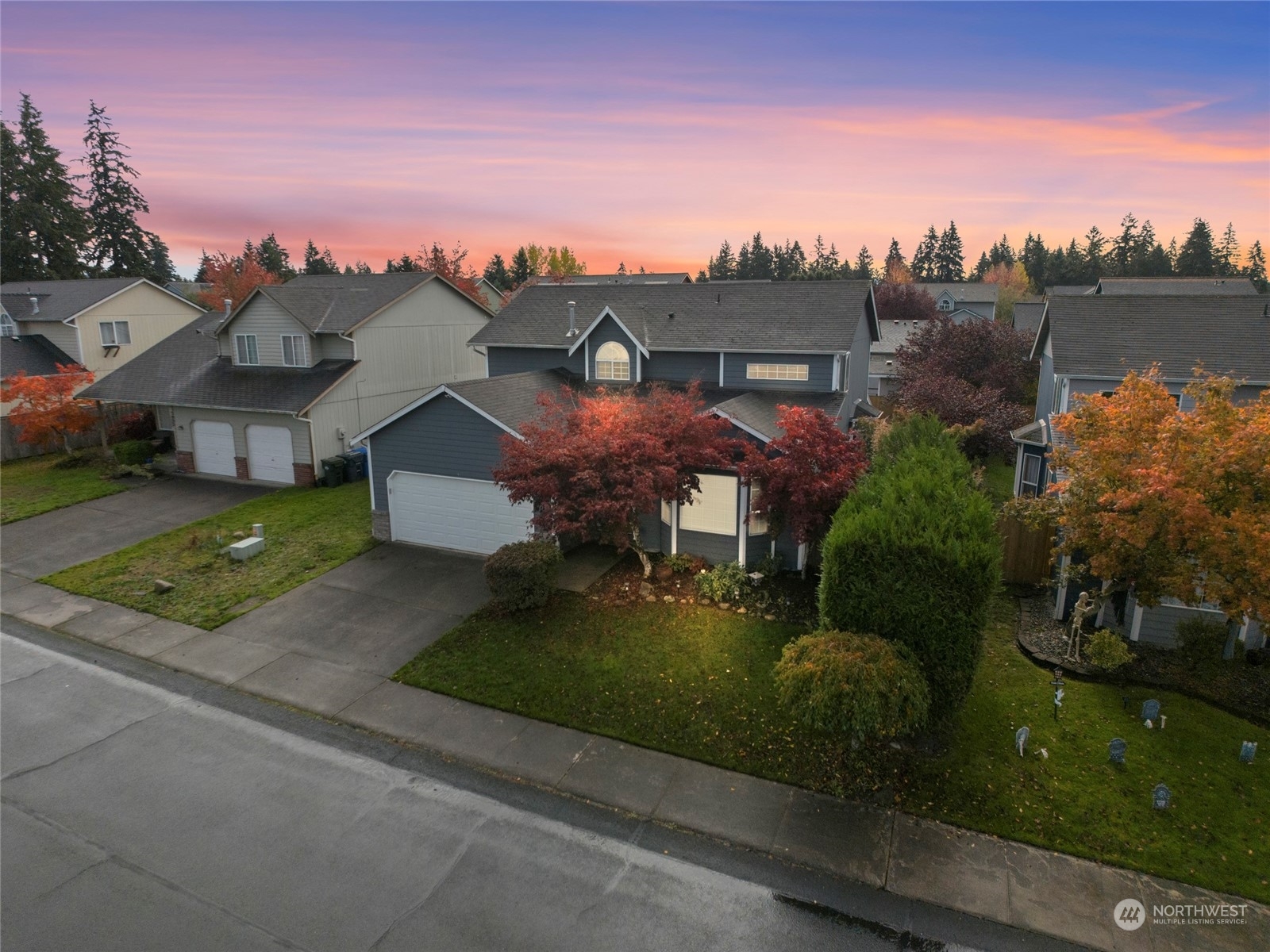 Property Photo:  7916  193rd Street Court E  WA 98372 