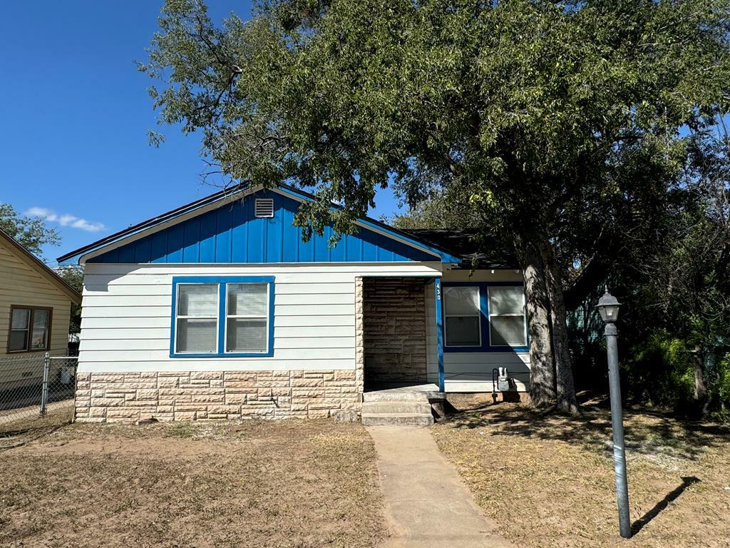 430 E 13th St  San Angelo TX 76904 photo