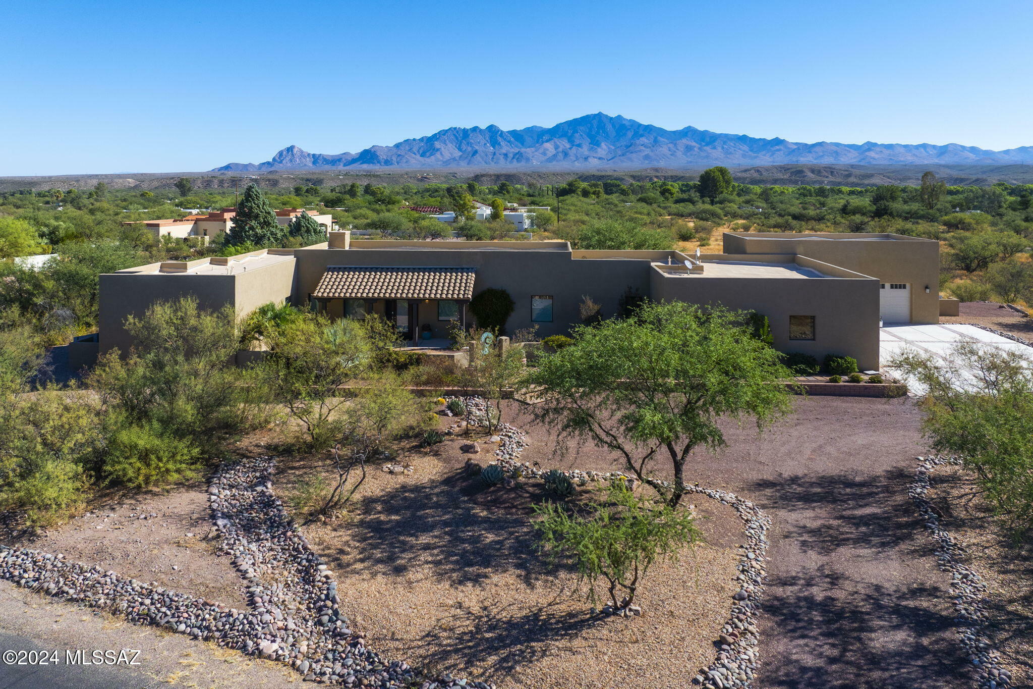 Property Photo: 2321 Circulo De Anza AZ 85646