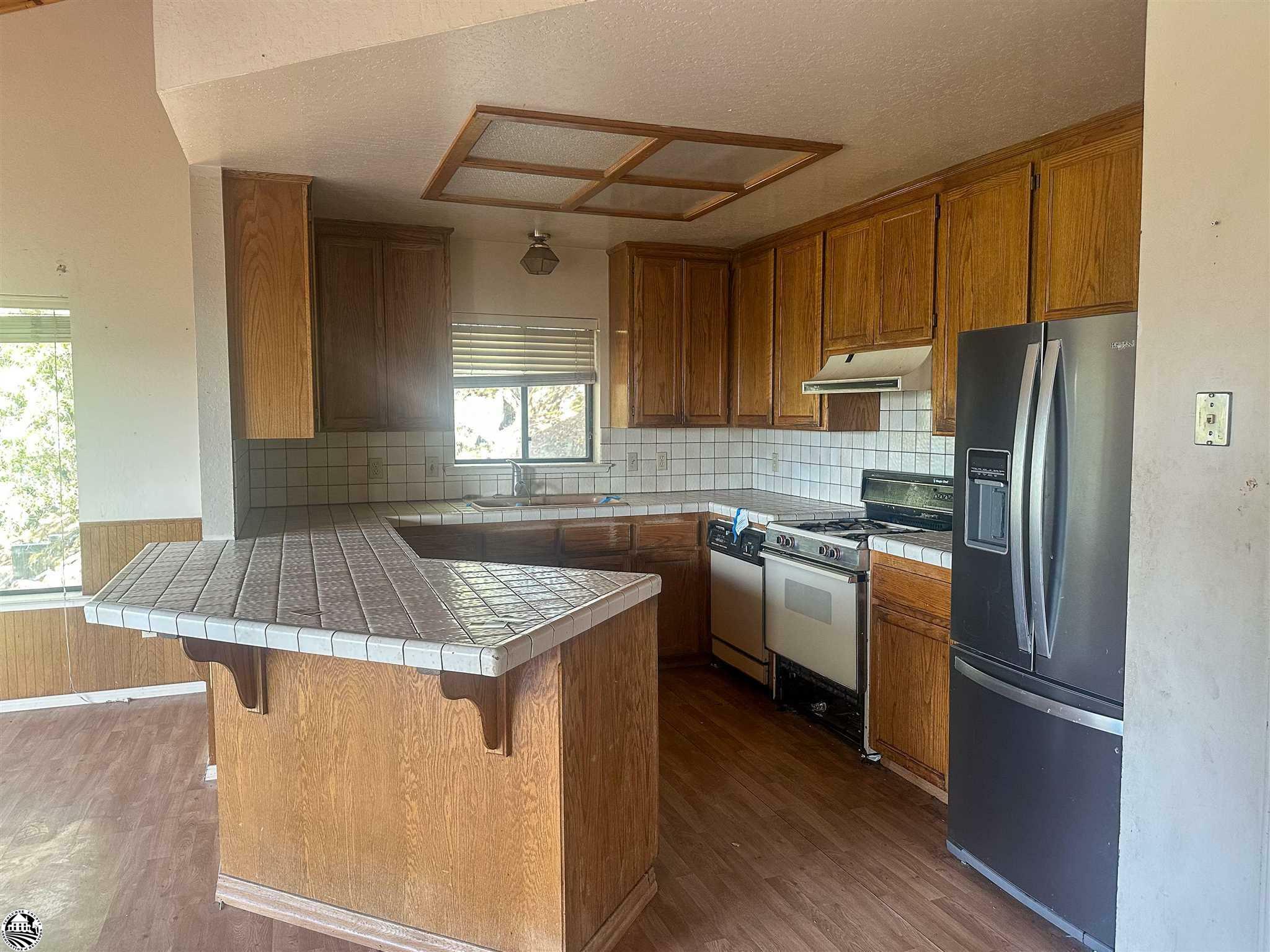 Property Photo:  22810 Meadow Ln  CA 95370 