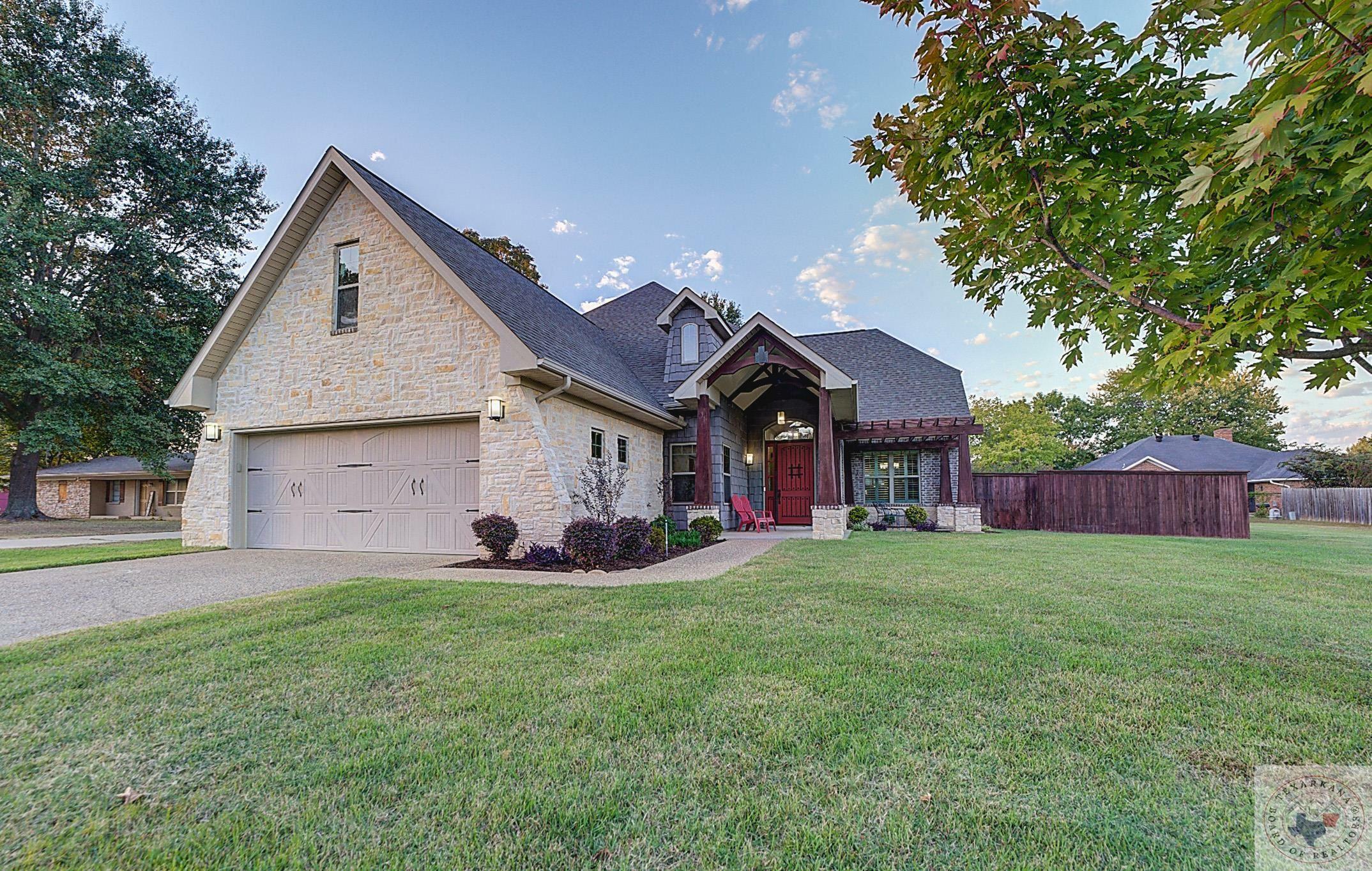 Property Photo:  3206 Wyatt Ln  TX 75503 