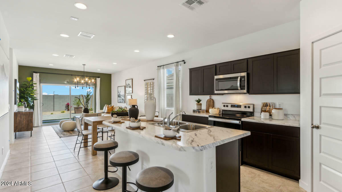 Property Photo: 5468 E Rock Bush Lane AZ 85140