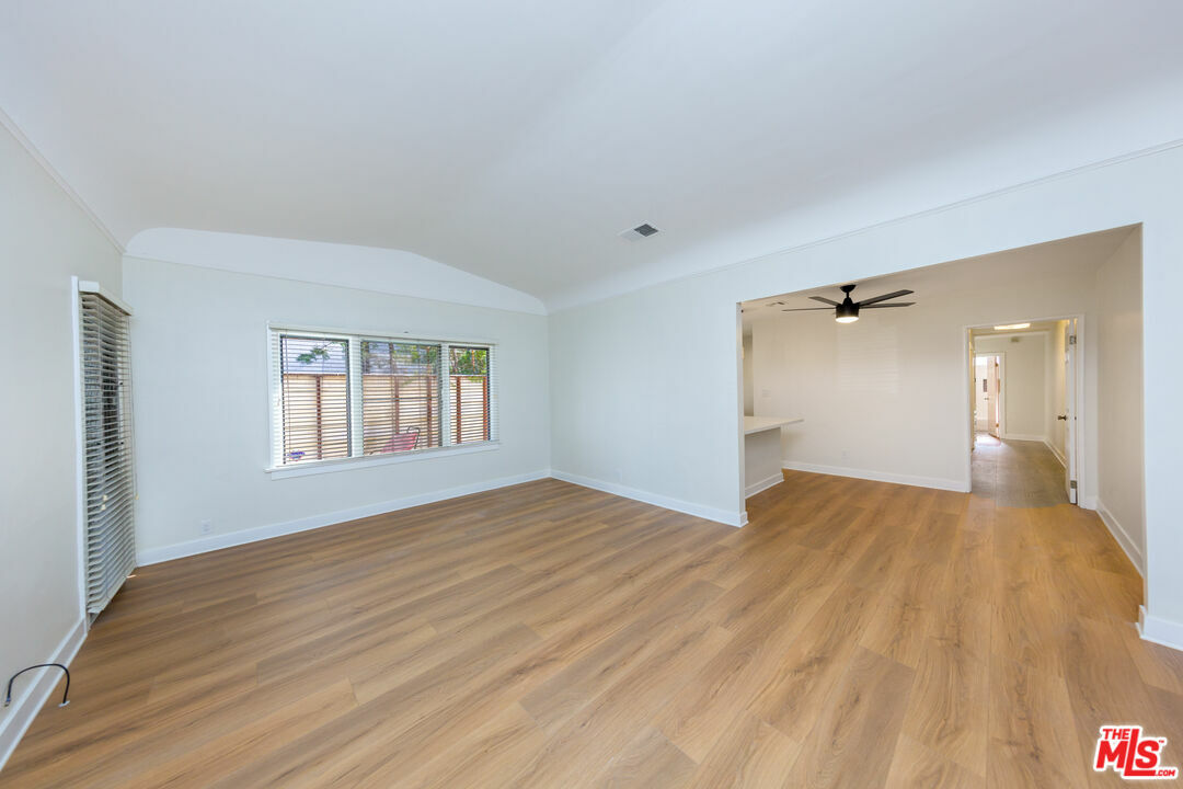 Property Photo:  6550   Colgate Ave  CA 90048 