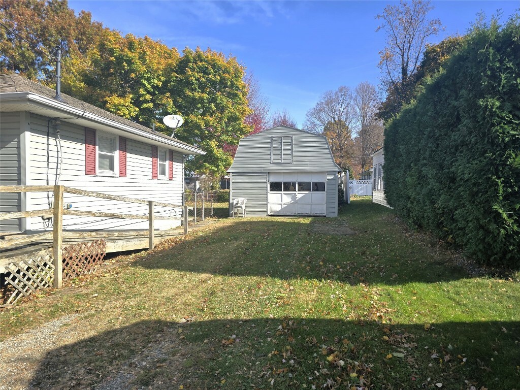 Property Photo:  2925 Broadlawn Drive  PA 16506 