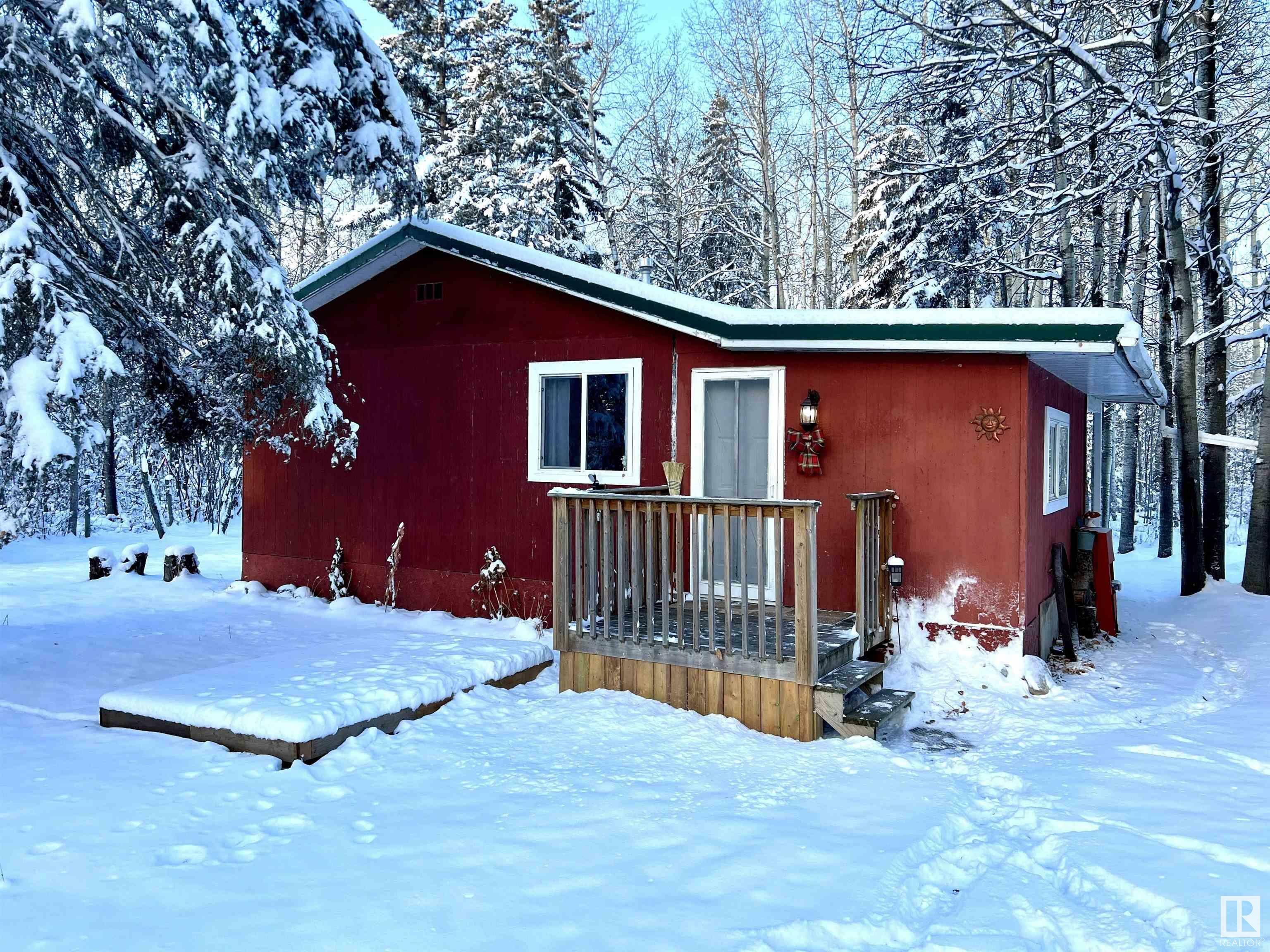 Property Photo:  54411 Rge Rd 40 406  AB T0E 0A0 