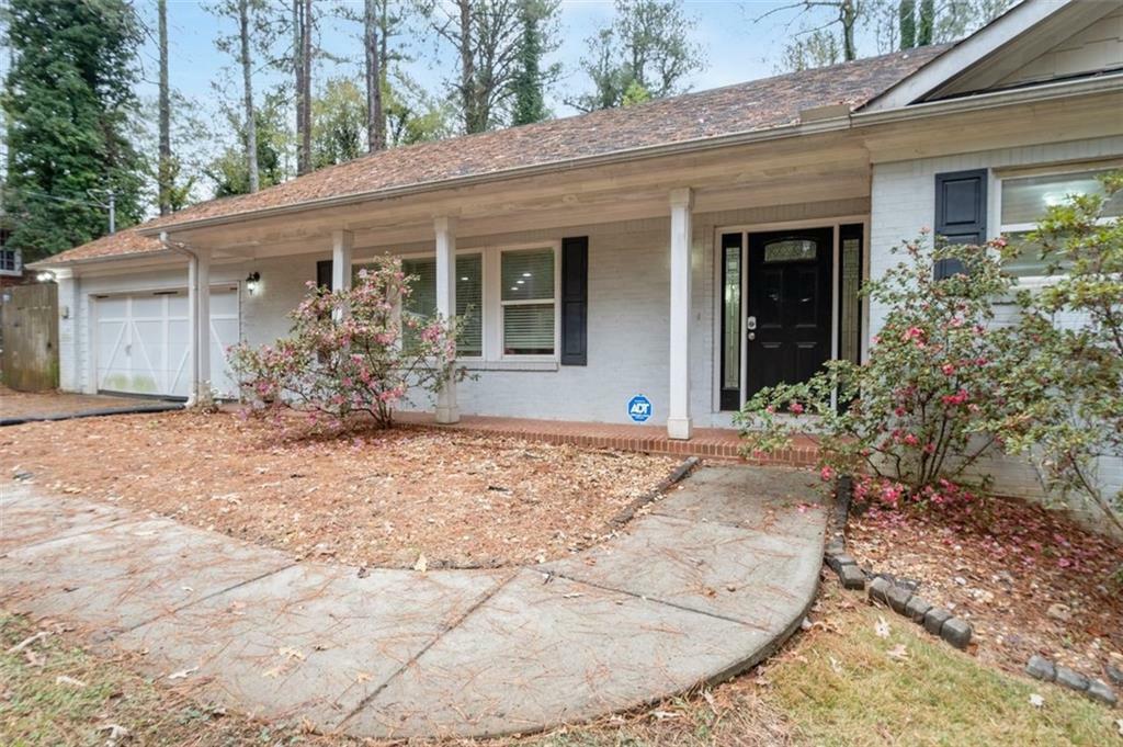 Property Photo:  1611 Mill Acres Drive SW  GA 30311 