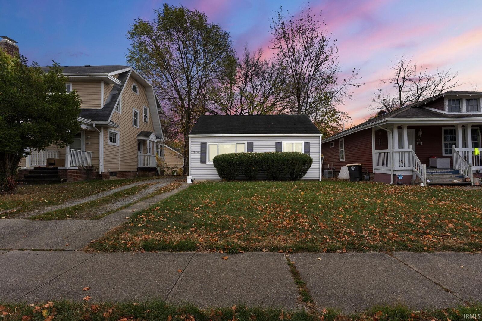 Property Photo:  1720 E Rudisill Boulevard  IN 46806 