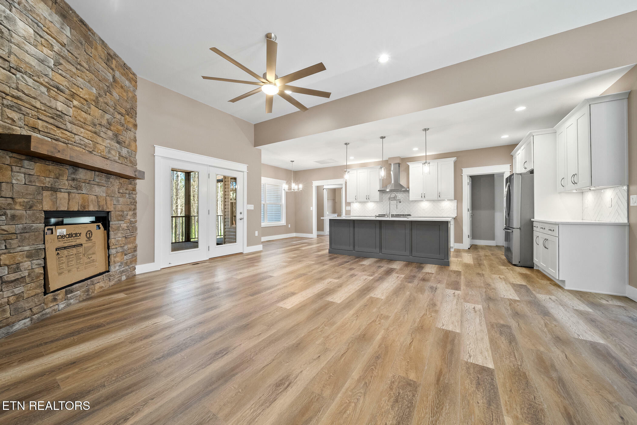 Property Photo: 214 Cheeyo Trace TN 37774