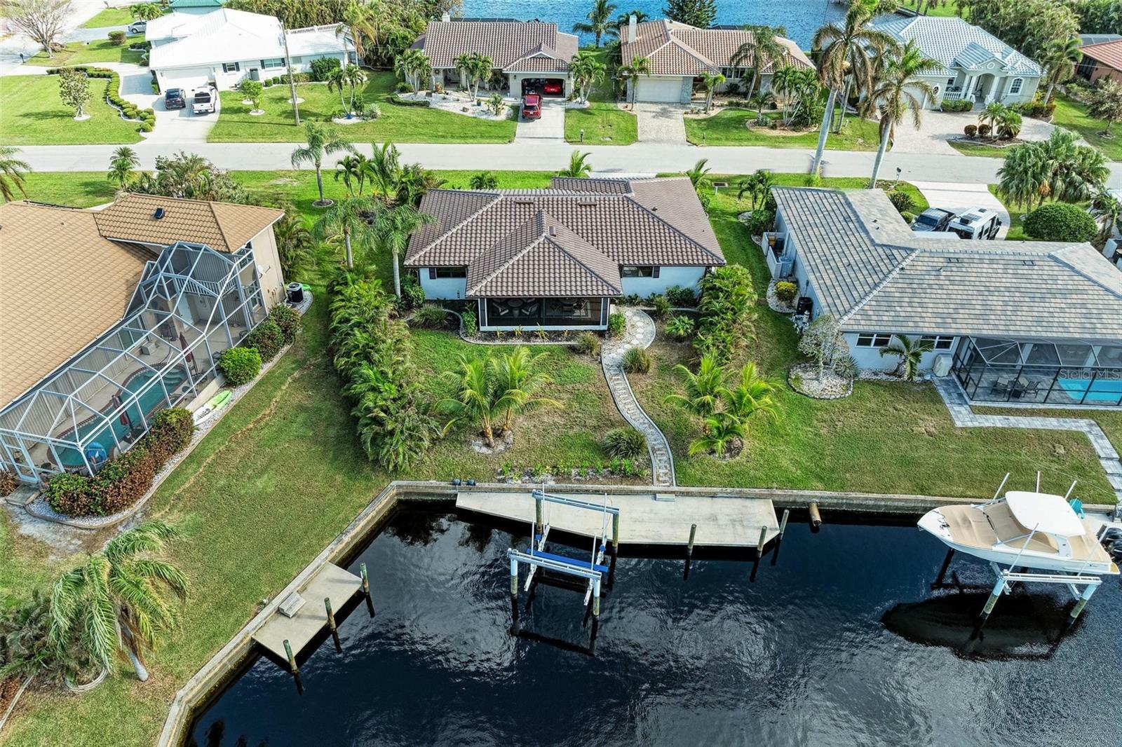 Property Photo:  376 Portofino Drive  FL 33950 