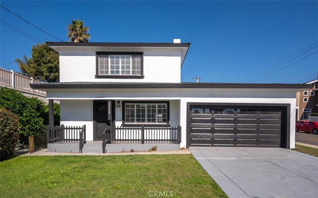 Property Photo: 2323 Harriman Lane CA 90278