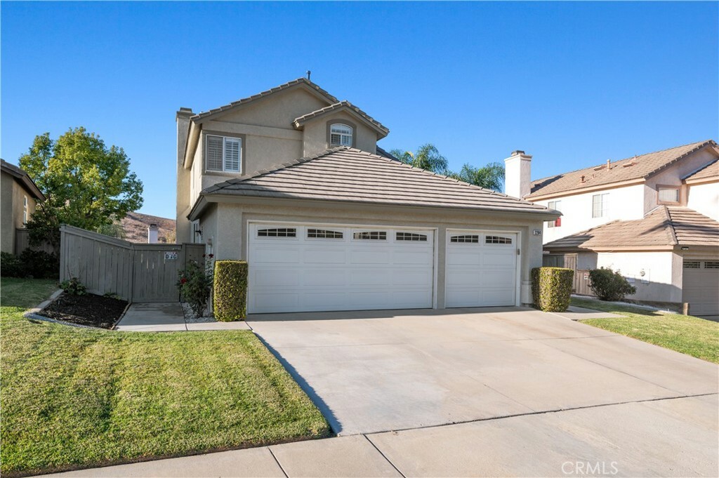 Property Photo:  2284 Avenida La Paz  CA 91709 