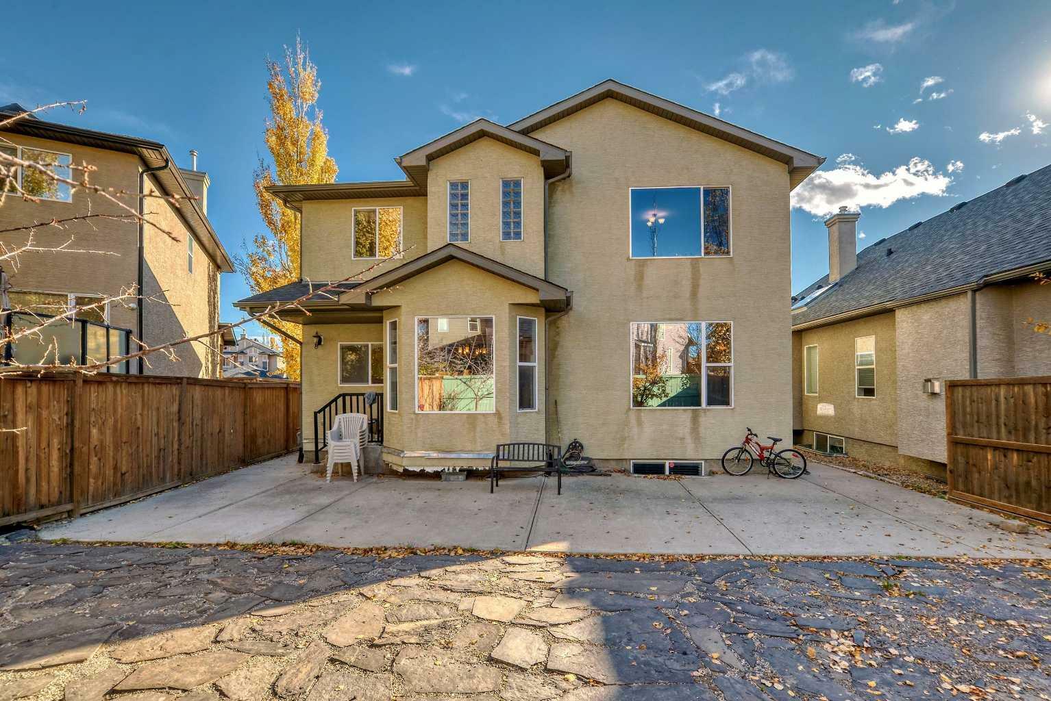 Property Photo:  180 Panatella Close NW  AB T3K 6B3 