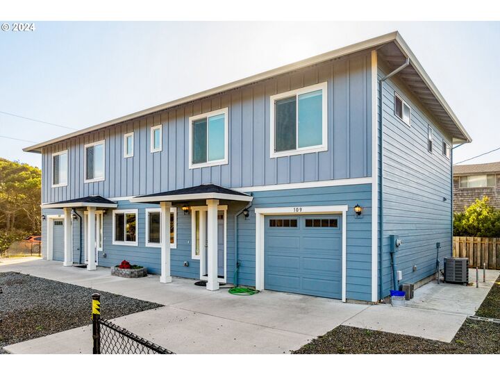 Property Photo:  107/109 NW 22nd Ave  OR 97136 