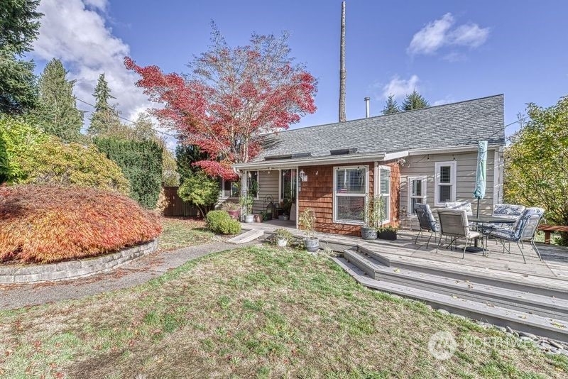 Property Photo:  2397 S Flower Avenue  WA 98366 