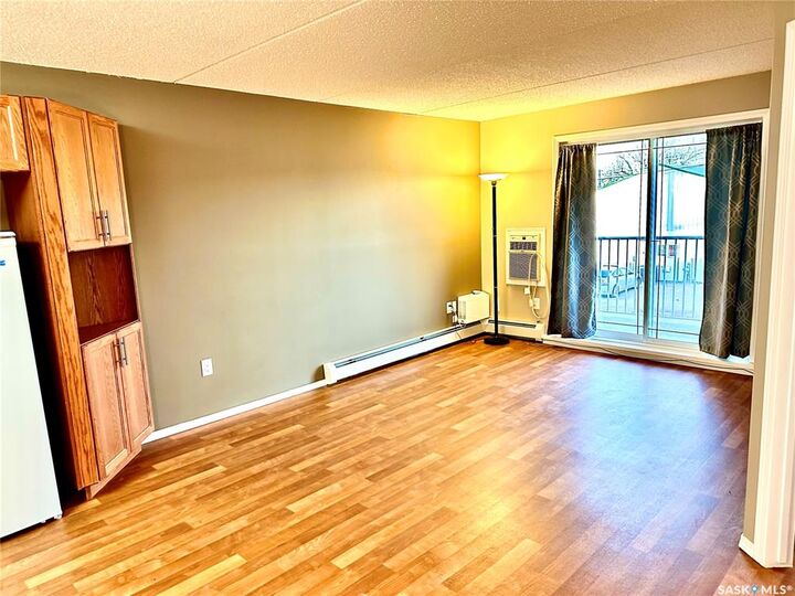 Property Photo: 2006 7th Street 205 SK S0K 3R0