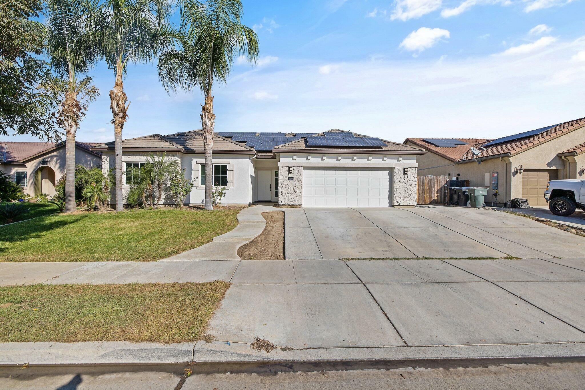 Property Photo:  2432 W Tyler Avenue  CA 93291 