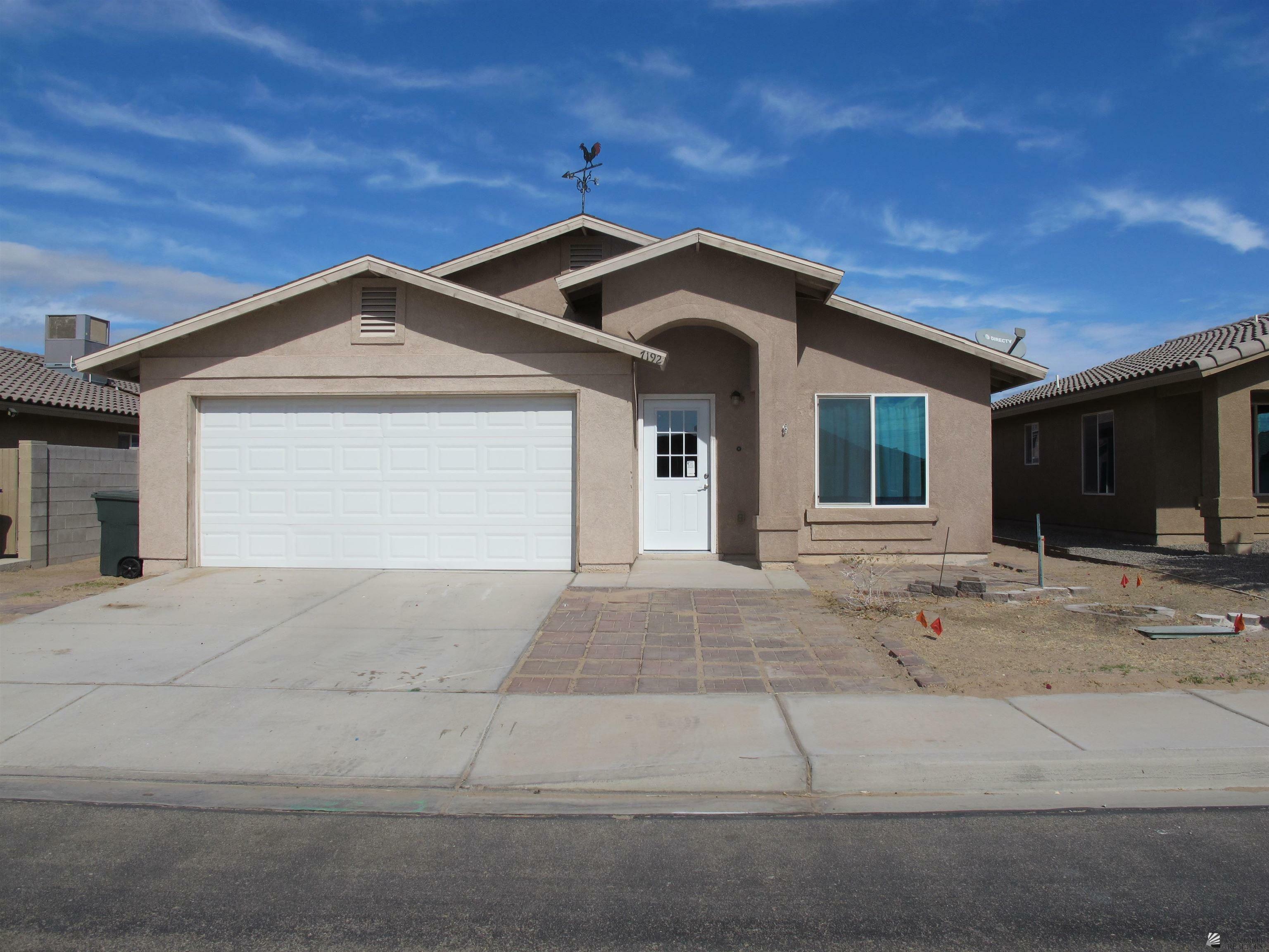 Property Photo:  7192 E 37 St  AZ 85365 