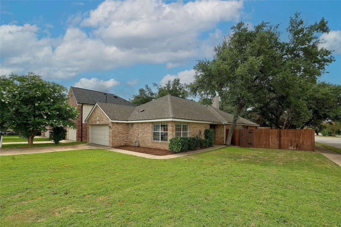 409 Oak Park Drive  Round Rock TX 78681 photo