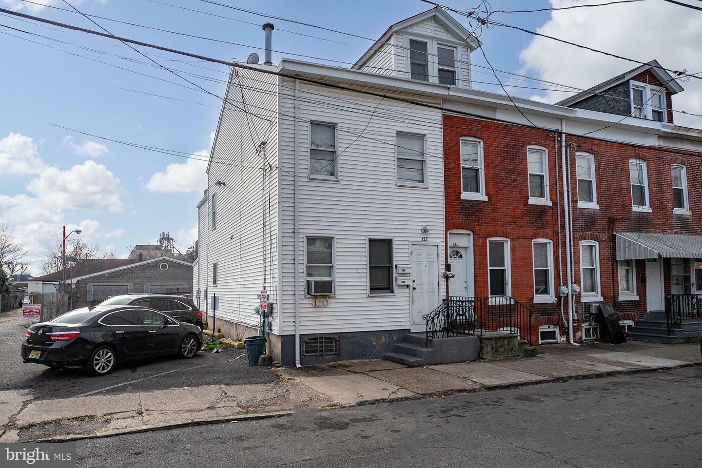 Property Photo:  127 Kent Street  NJ 08611 