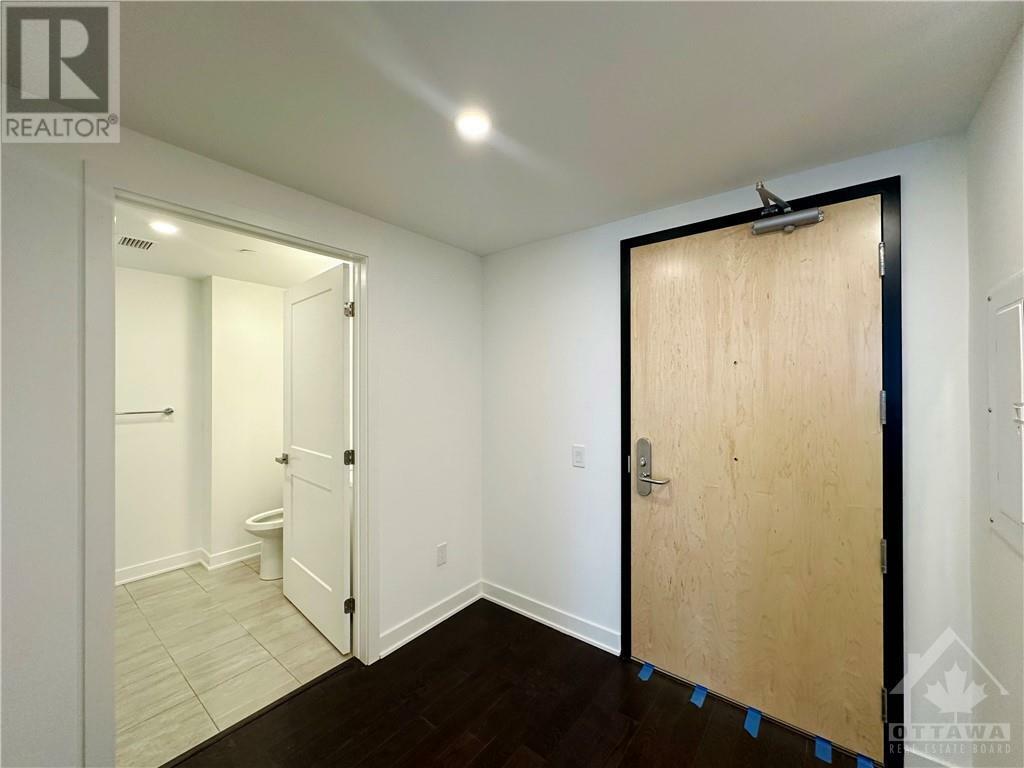 Property Photo:  340 Queen Street 2204  ON K1R 0G1 