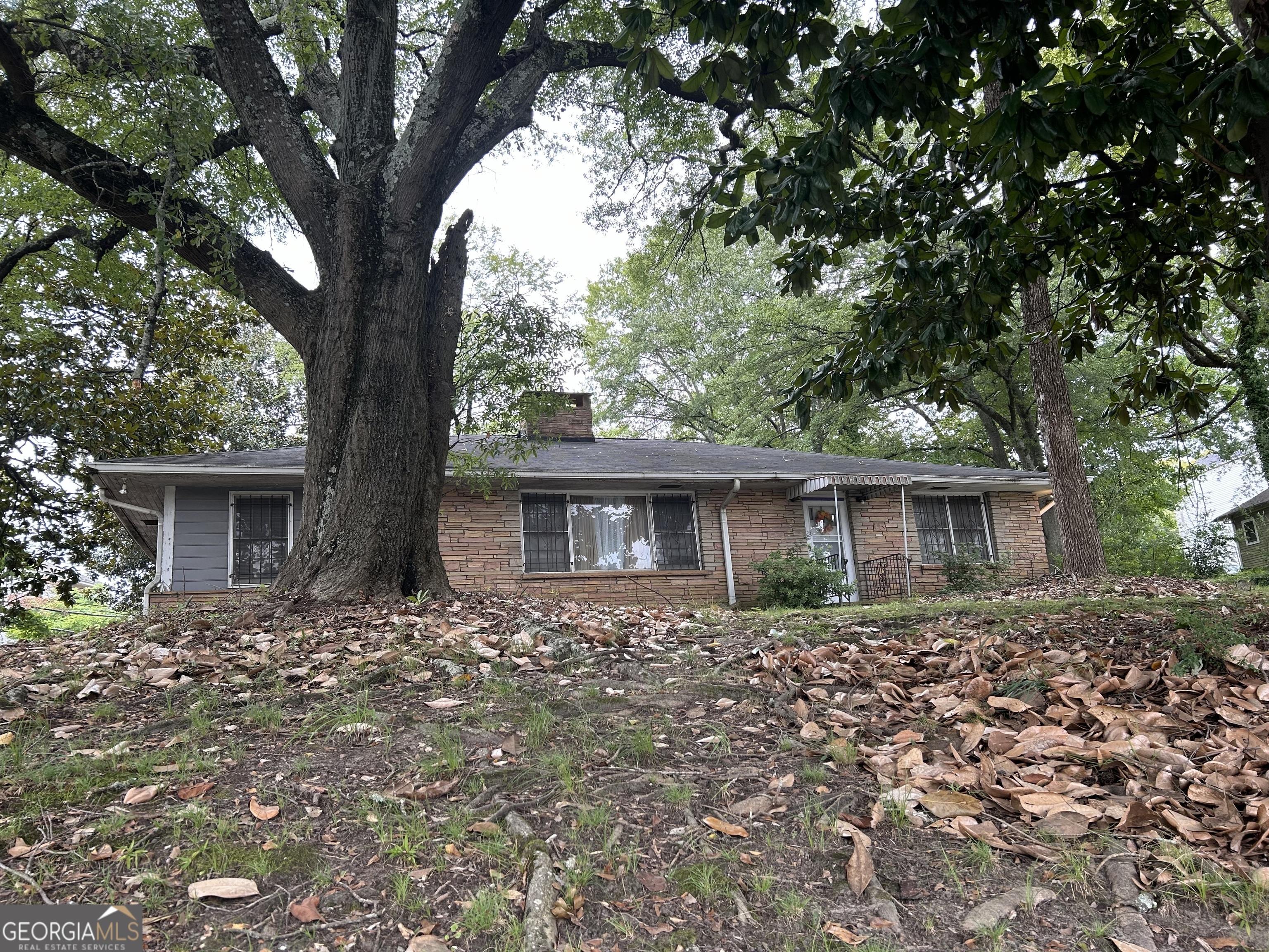 Property Photo:  1930 Hollywood Road NW  GA 30318 