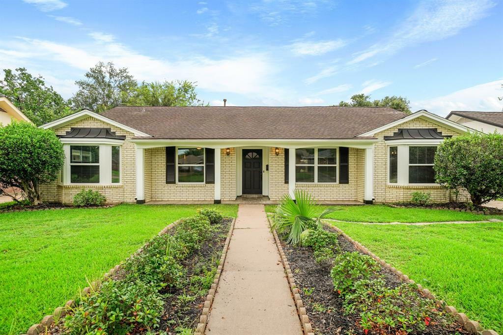 Property Photo:  5527 Wigton Drive  TX 77096 