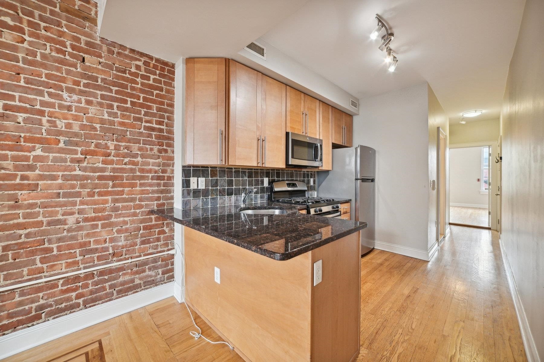 Property Photo:  420 Madison St 5 (3L)  NJ 07030 