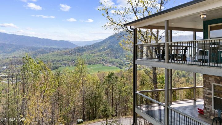 Property Photo: 4249 Teaberry Vista Lane TN 37862