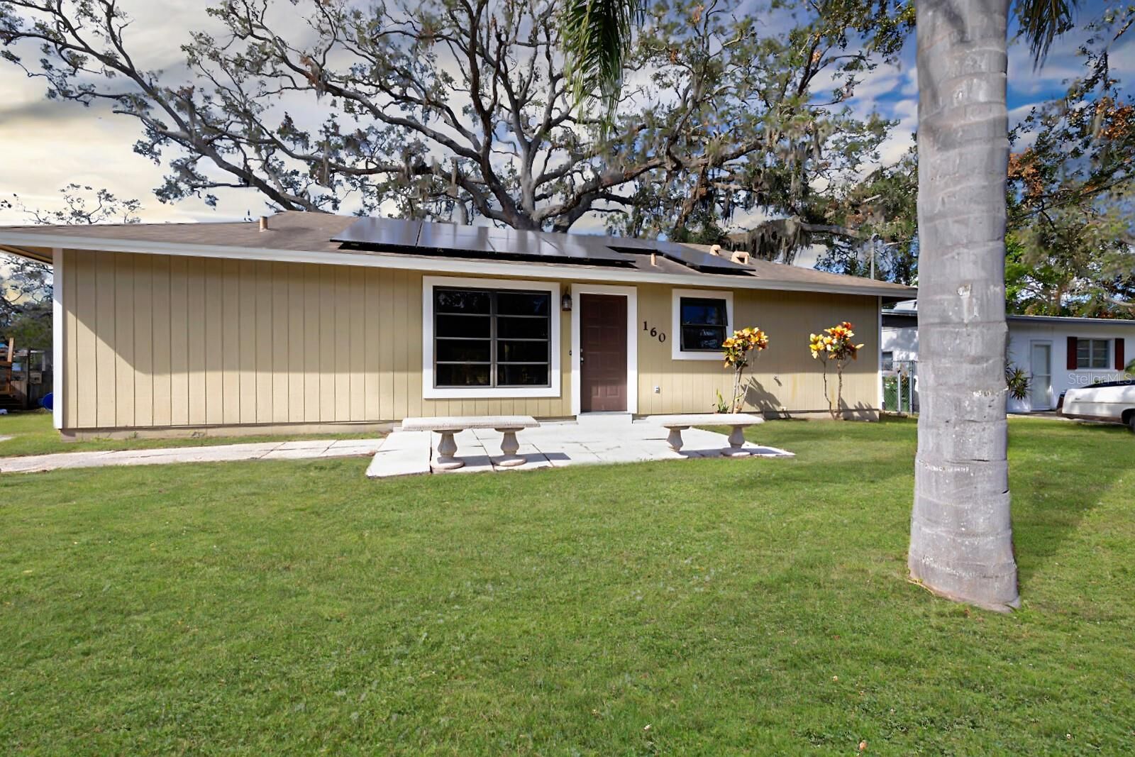 Property Photo: 160 Golden Sands Drive FL 34232
