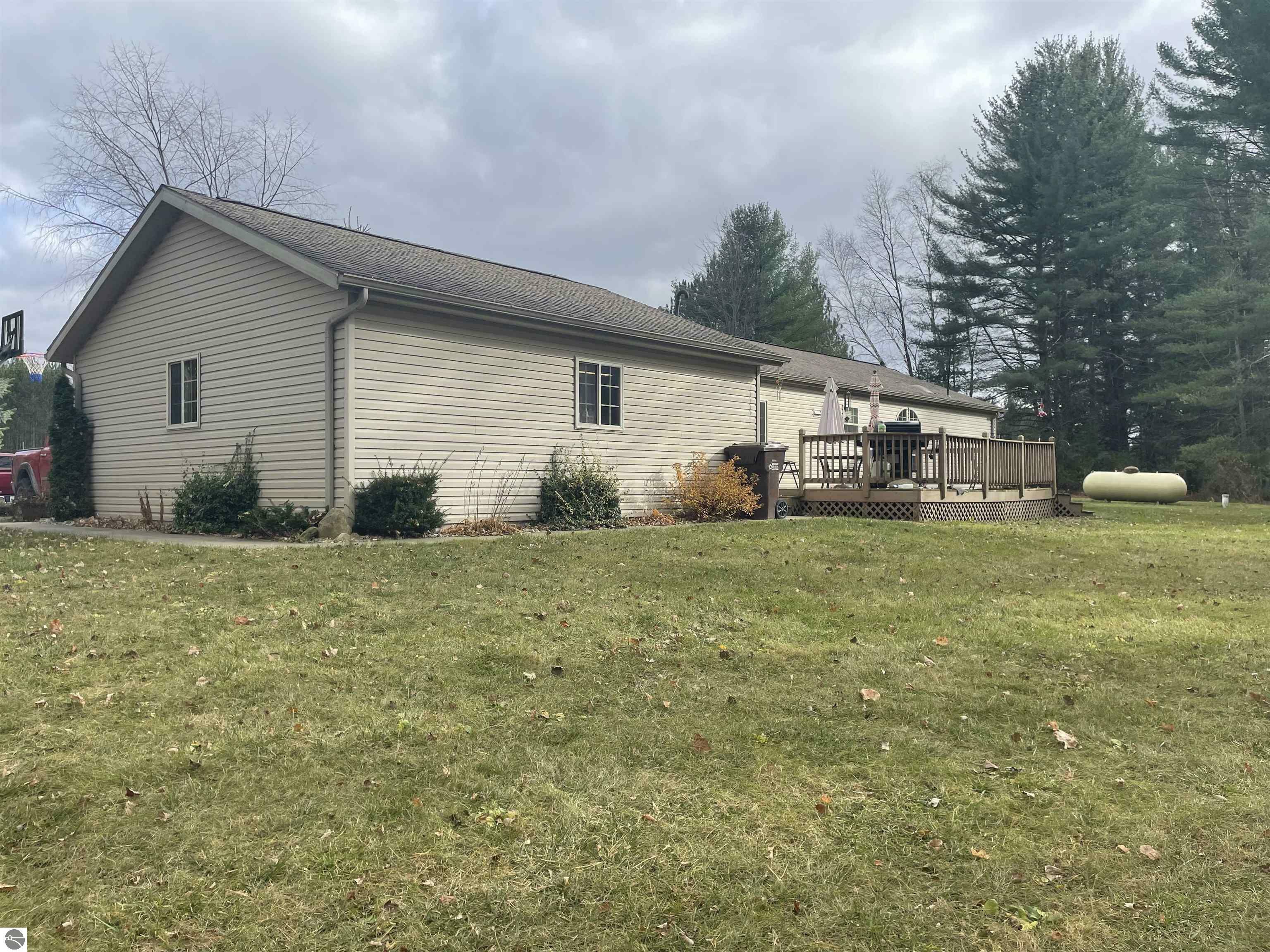 Property Photo:  2492 S Towerline Road  MI 48770 