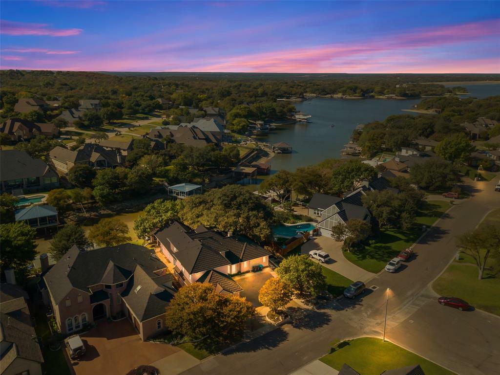 Property Photo:  8517 Woodlake Circle  TX 76179 