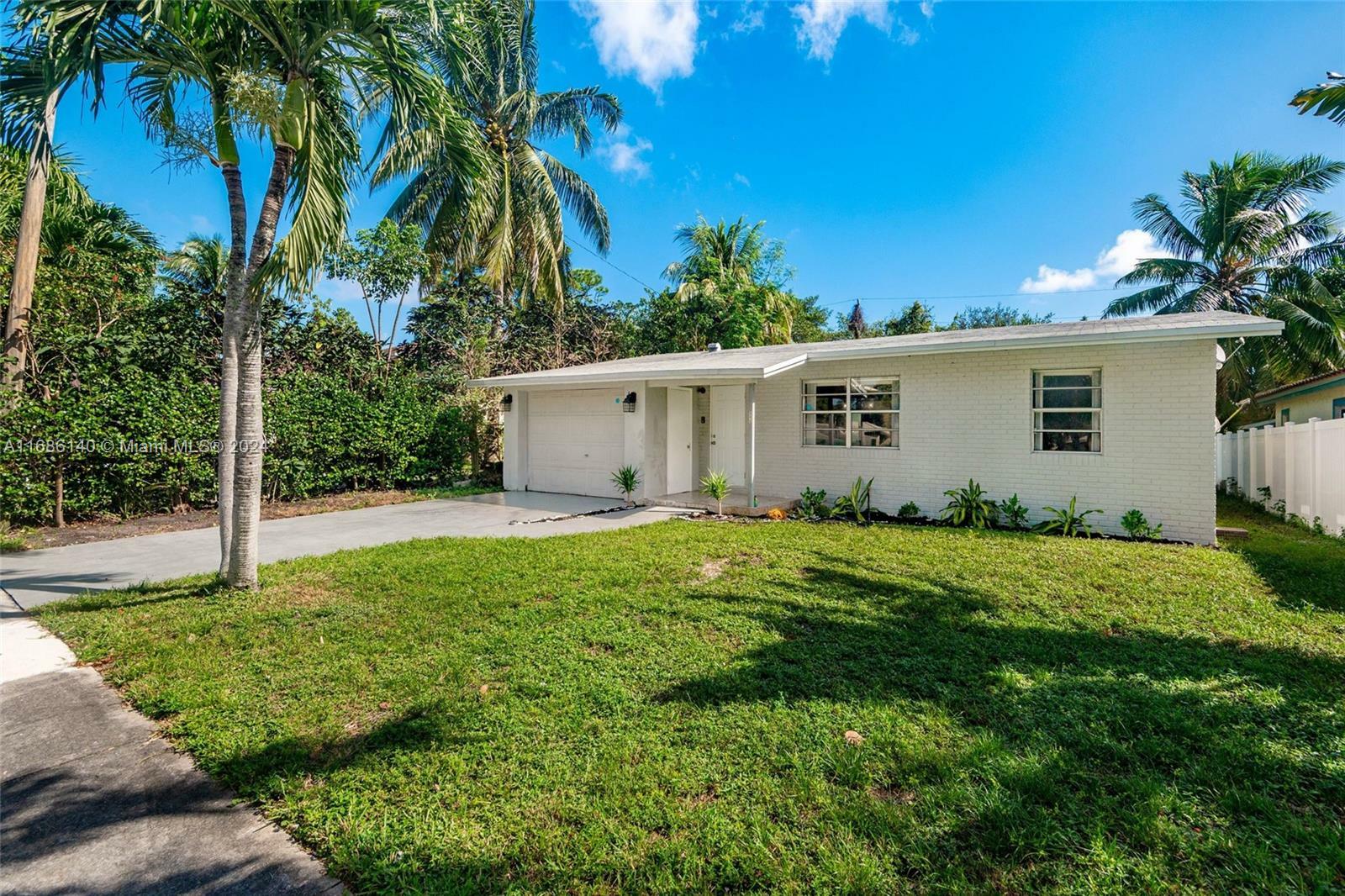 Property Photo:  846 NW 28th Ave  FL 33311 