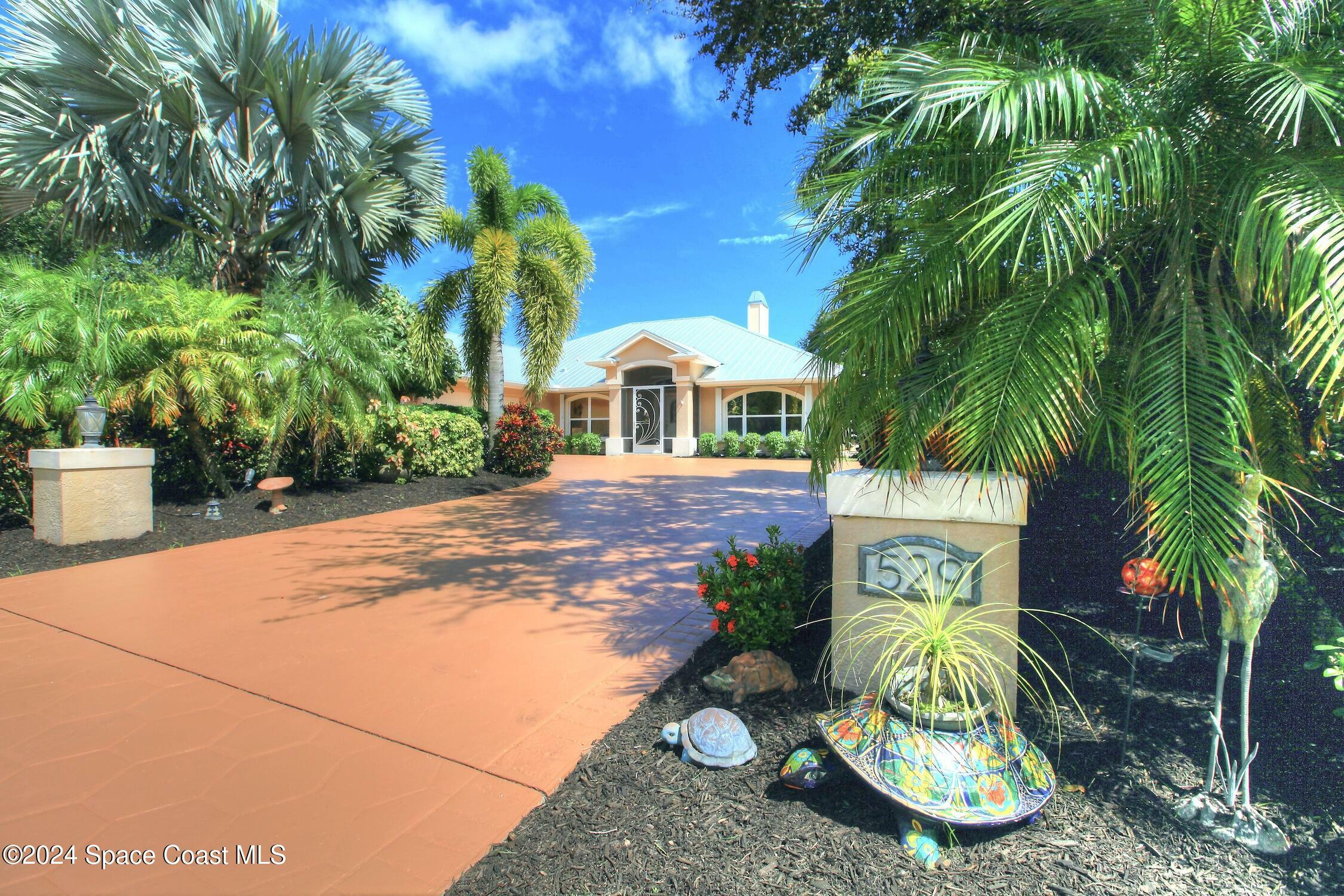 Property Photo:  529 N Blue Island Street  FL 32958 