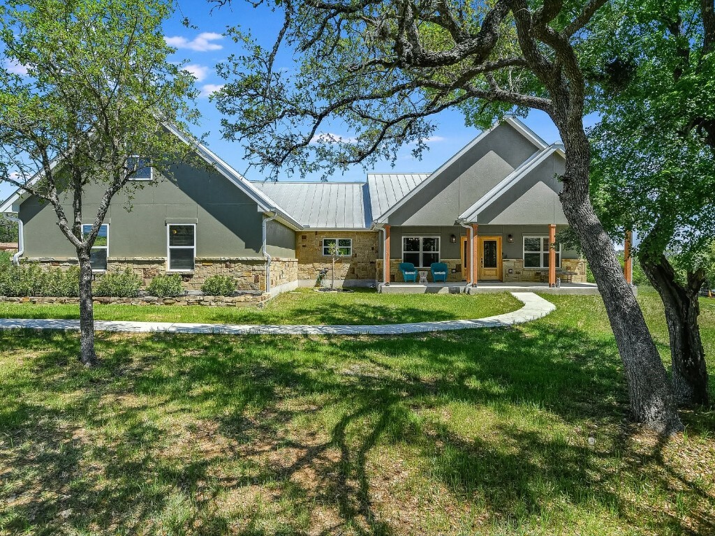 Property Photo:  653 Cambridge Drive  TX 78132 