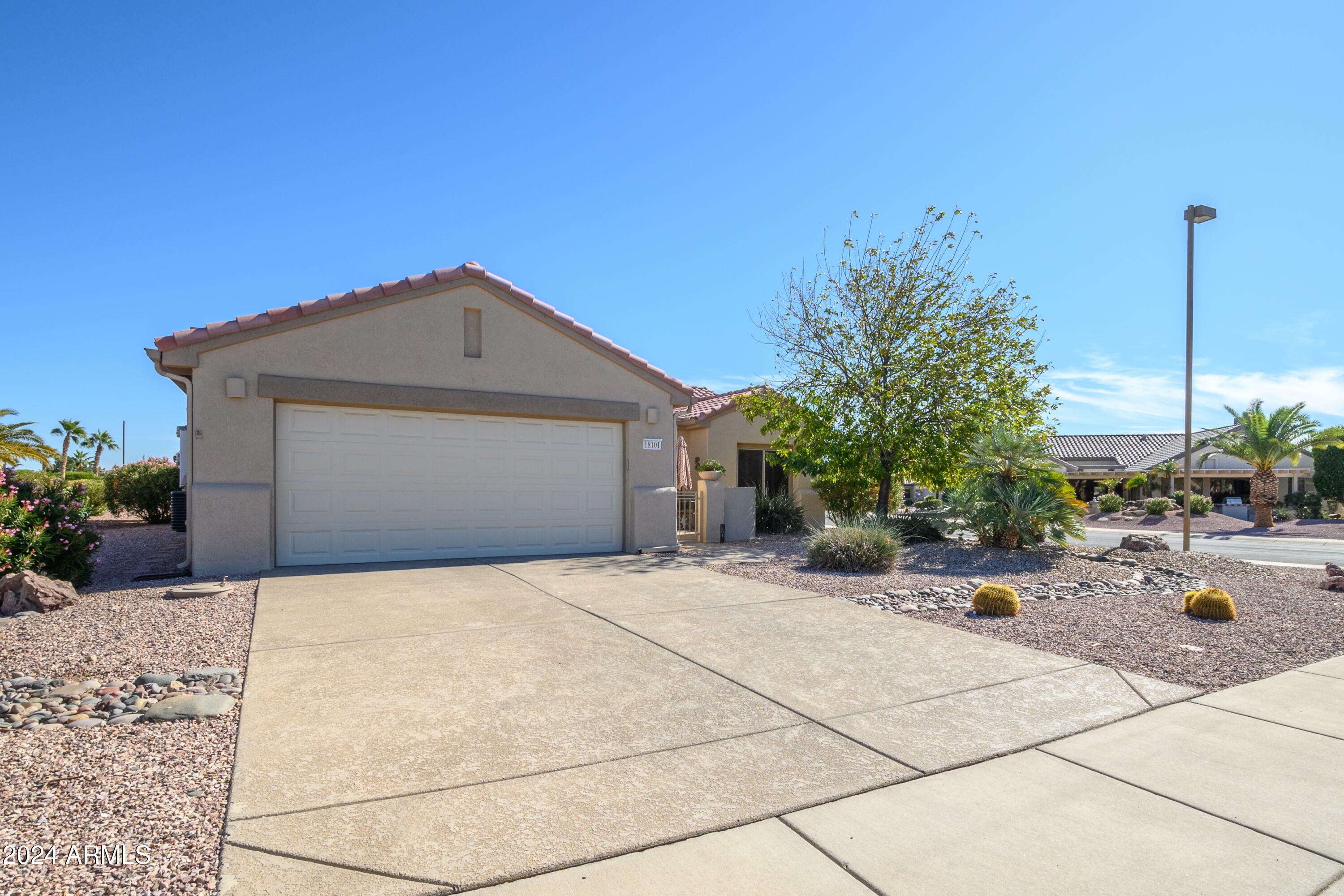 Property Photo:  18101 N Plaza Court  AZ 85374 