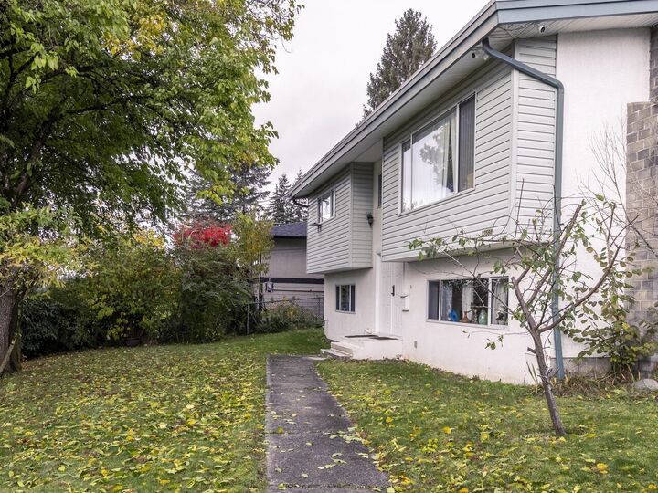 Property Photo: 32591 Fleming Avenue BC V2V 2G8