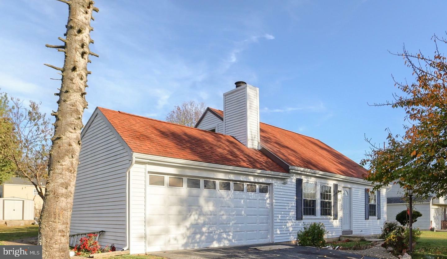 Property Photo:  4838 Sweetbrier Drive  PA 17111 