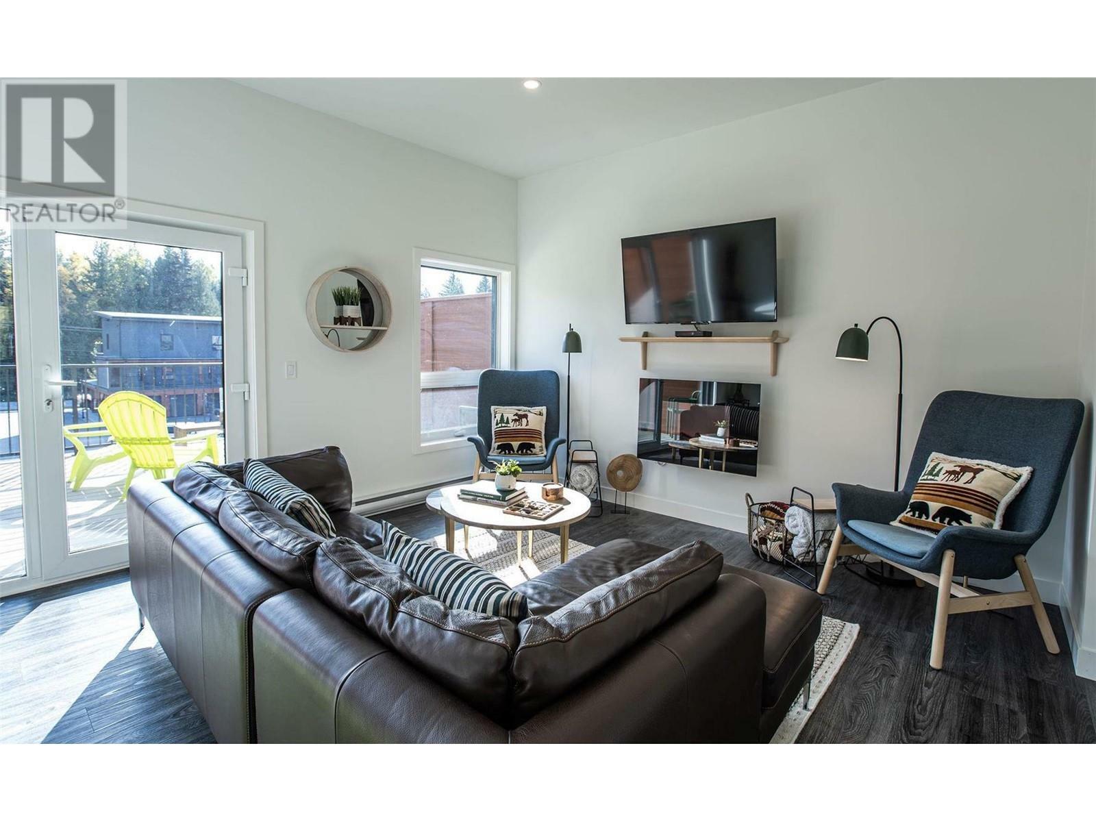 Property Photo:  1901 Nels Nelson Crescent 1201  BC V0E 2S0 