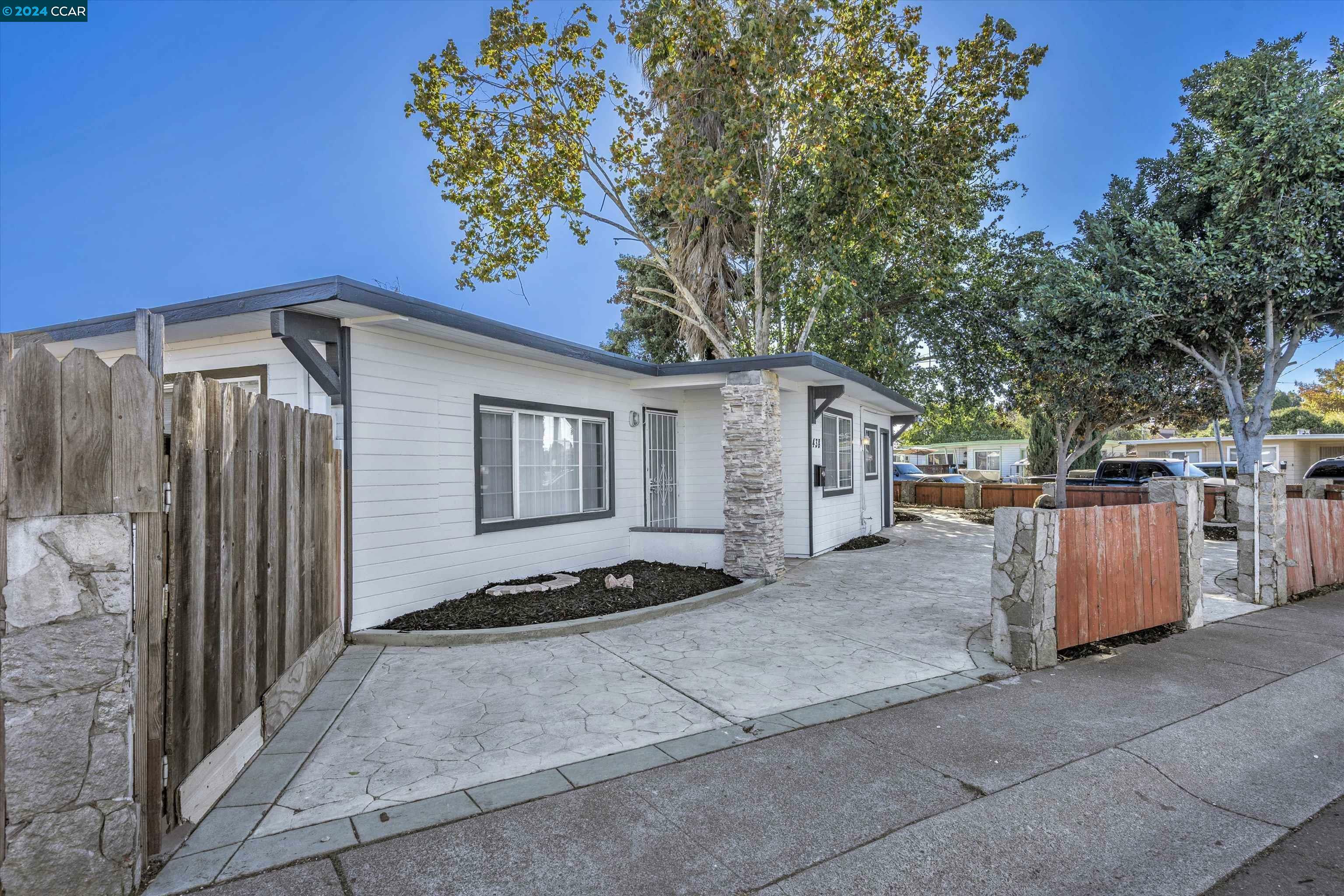 Property Photo:  438 Grennan St  CA 94591 