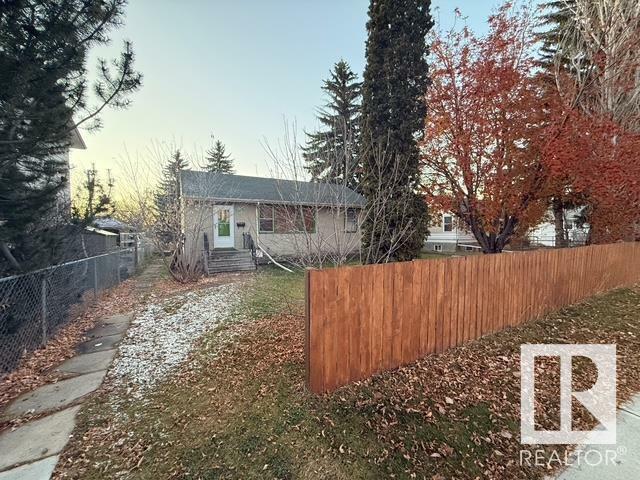 6316 105 Street NW  Edmonton AB T6H 2N7 photo