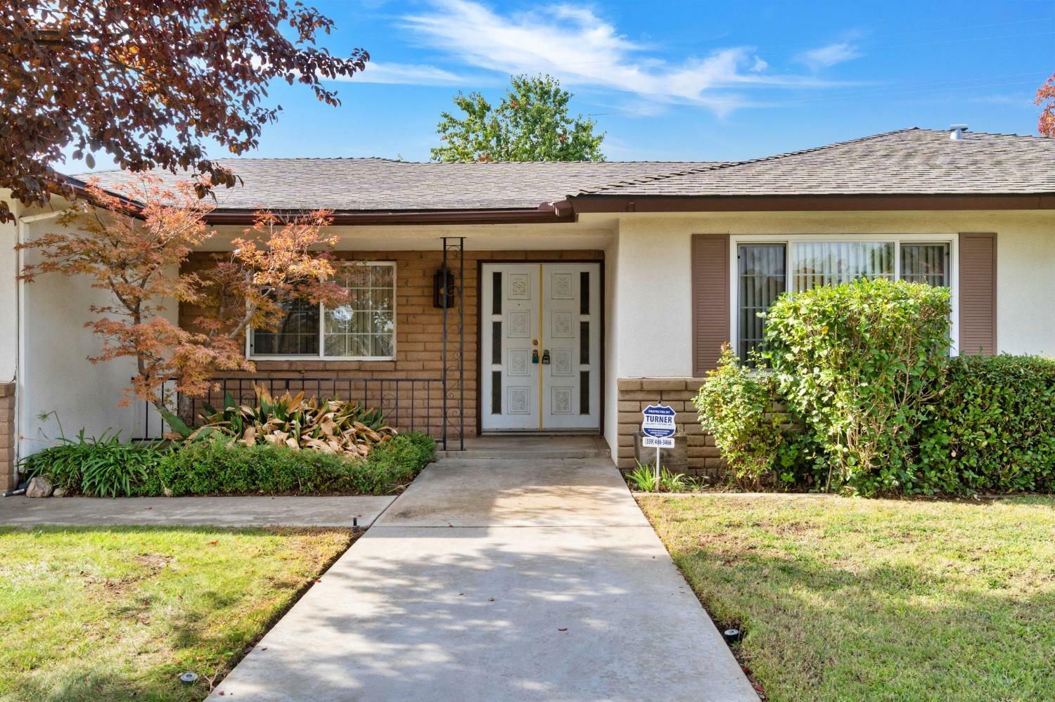 Property Photo:  7343 N 4th Street  CA 93720 