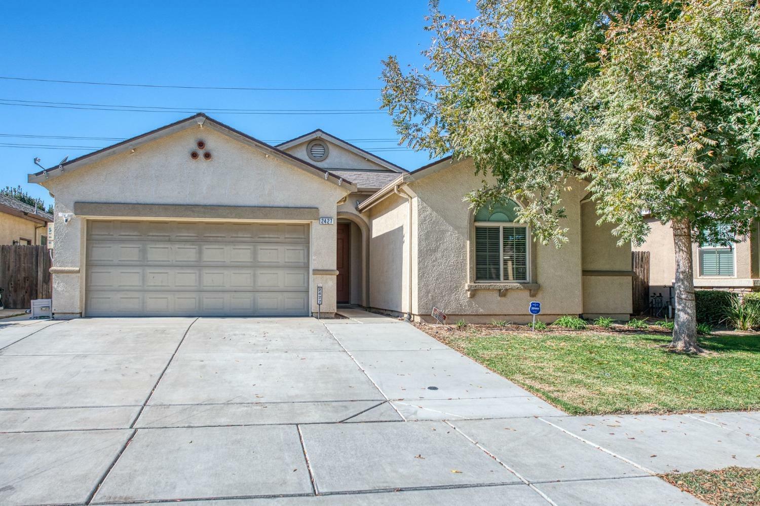 2427 S Laguna Court  Visalia CA 93292 photo