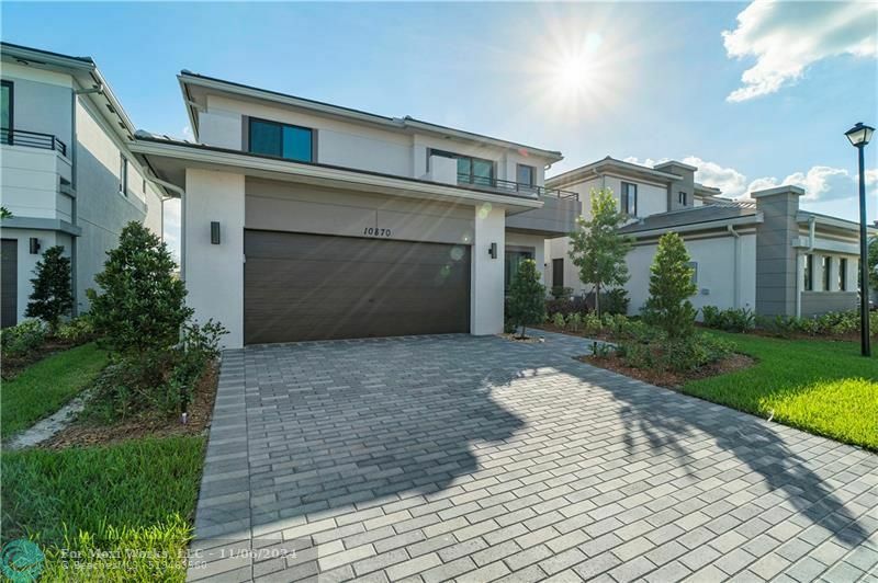 Property Photo:  10870 Oceano Way  FL 33076 