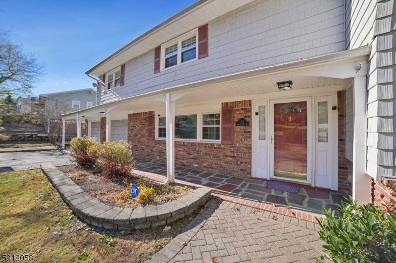 Property Photo:  34 Chestnut Hill Dr  NJ 07974 