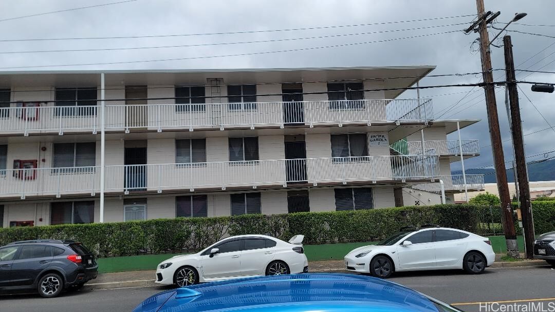 Property Photo: 720 Waiakamilo Road C220 HI 96819