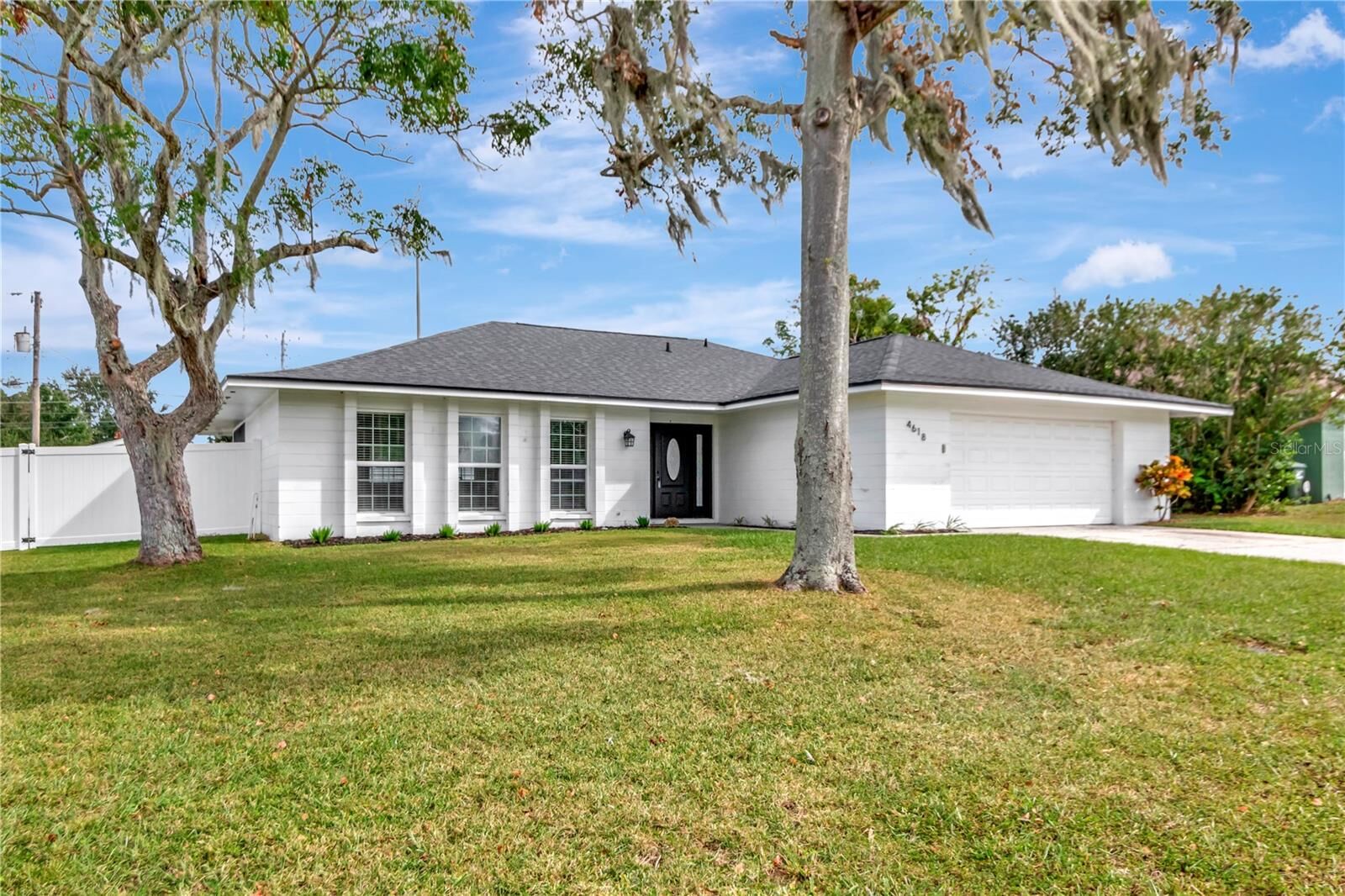 Property Photo: 4618 Crestview Lane FL 33813
