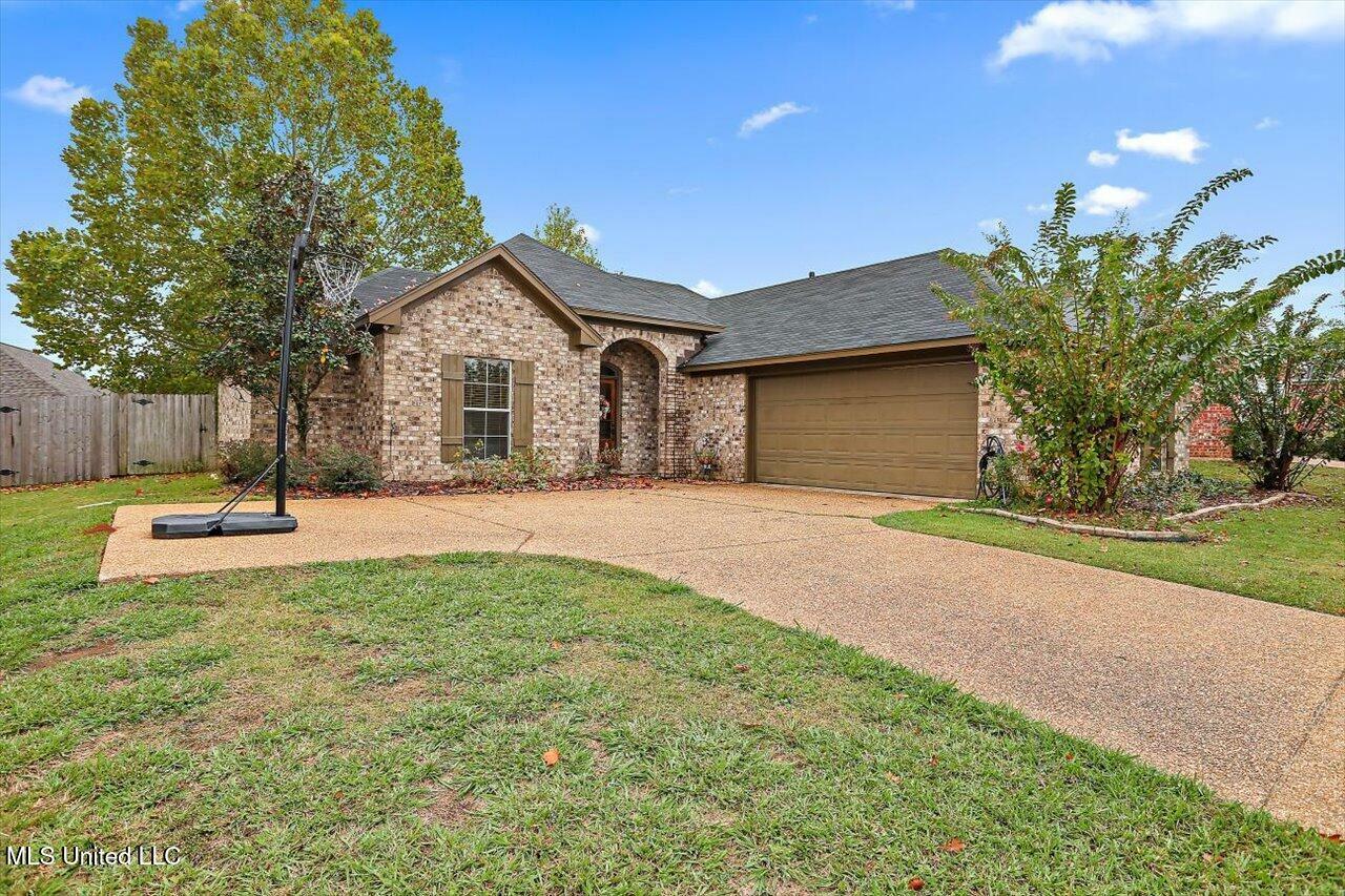 Property Photo:  303 Spring Hill Point  MS 39047 