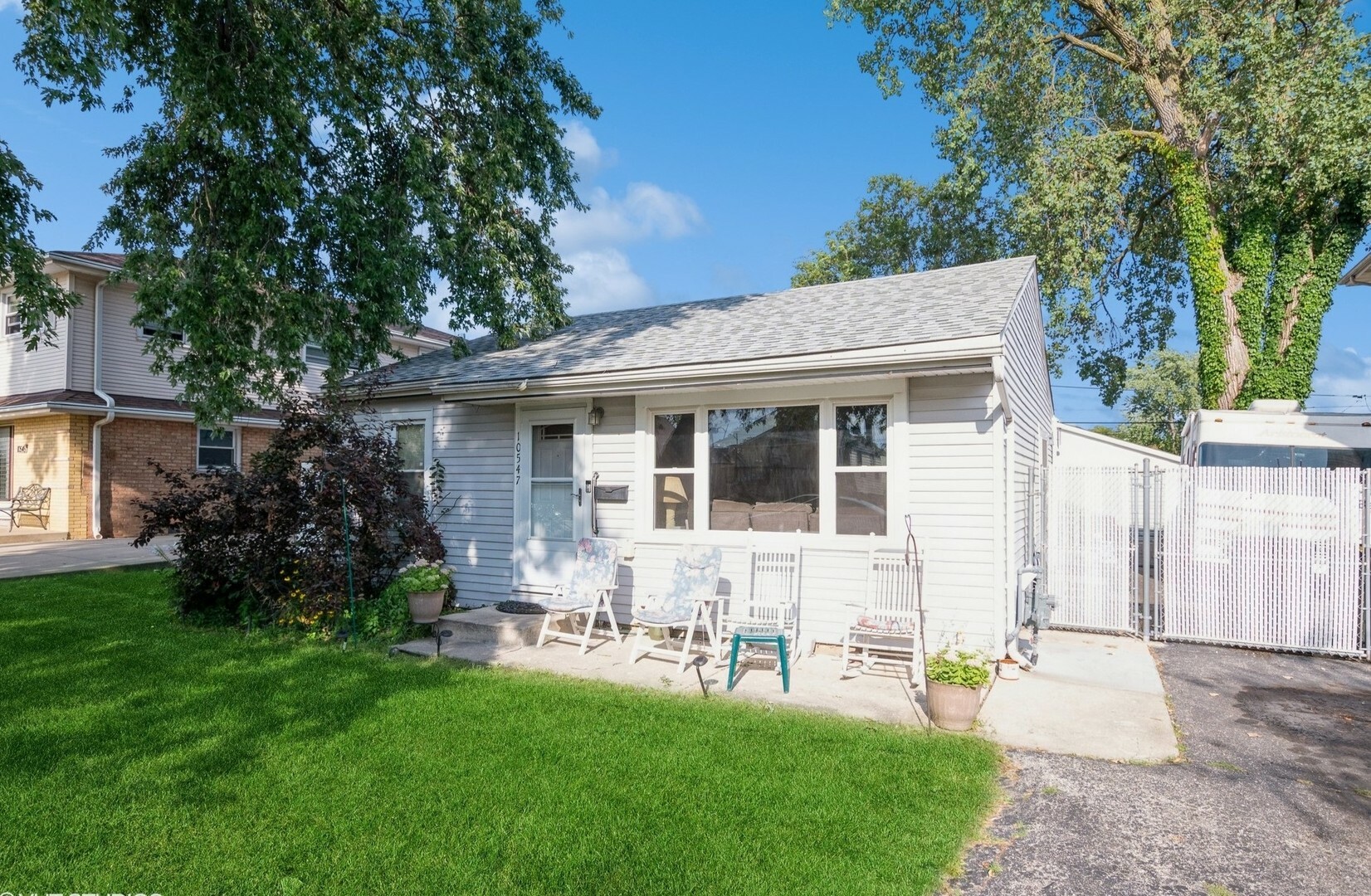 Property Photo:  10547 Princess Avenue  IL 60415 