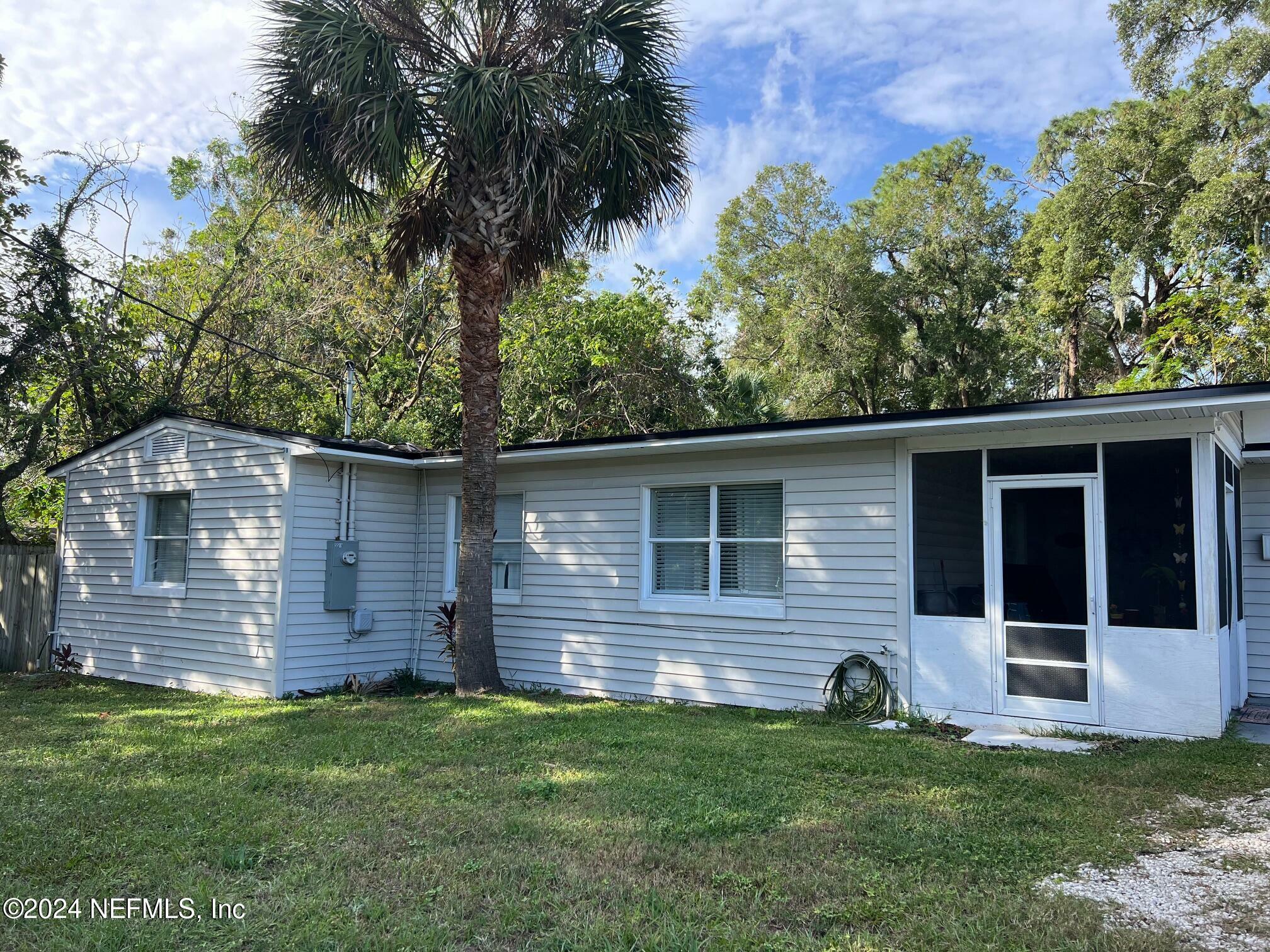 Property Photo: 5519 River Forest Drive FL 32211