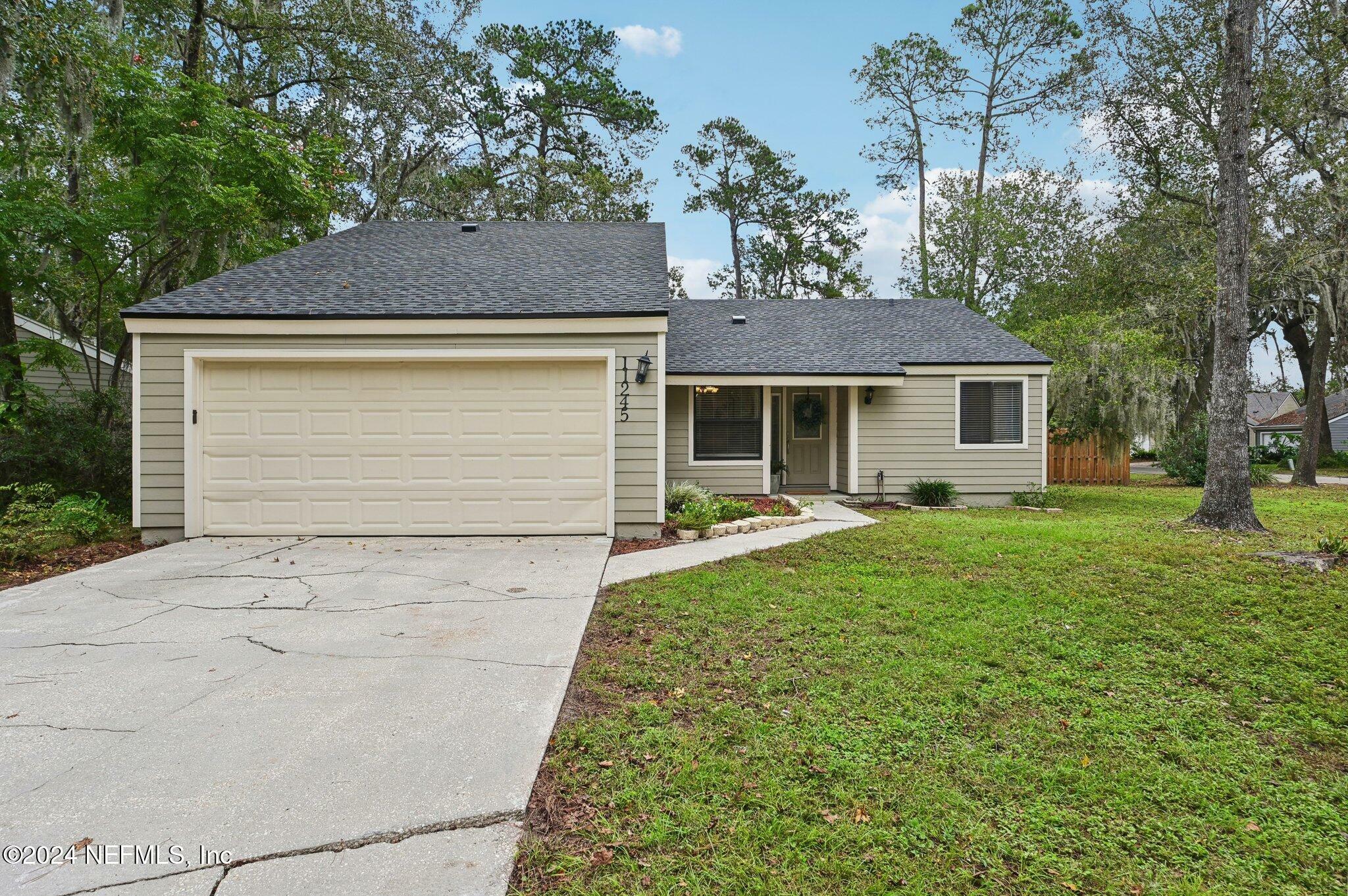 Property Photo:  11245 Southbury Place  FL 32257 